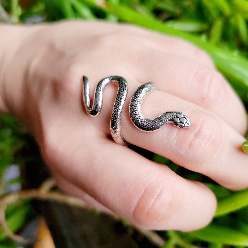 New Classic Silver Snake Ring